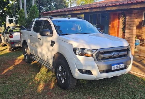 FORD RANGER 2.2 XLS 4X4 CD 16V DIESEL 4P AUTOMÁTICO